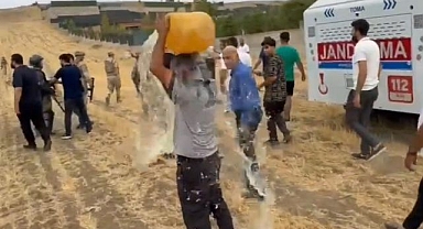 Kaçak yapıları yıkılan aileler kendinilerini yakmaya çalıştı