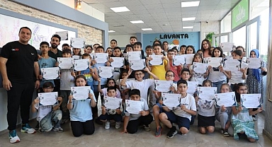 Kuşak terfi sınavında göğüsleri kabarttılar