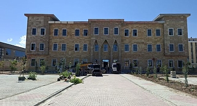 Nüfus Müdürlüğü yeni binasında hizmete başladı