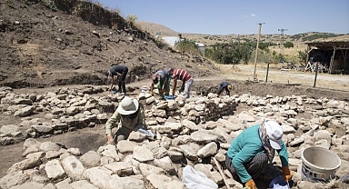 O höyükte arkeolojik kazılara yeniden başlandı