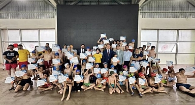 Onlar artık sertifikalı yüzücü