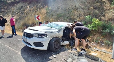 Otomobil ile kamyonet çarpıştı