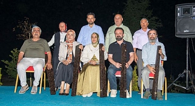 Öykü Gecesinde bir araya geldiler