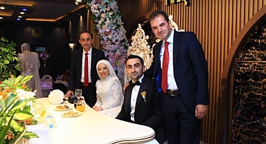 Özgün ailesinin mutlu günü