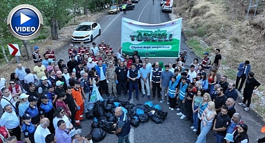 Temizlik kampanyasına vali de katıldı