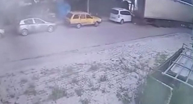 Tırın dorsesine takılan araç metrelerce sürüklendi