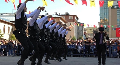 Uluslararası Kültür ve Sanat Şölenleri başlıyor