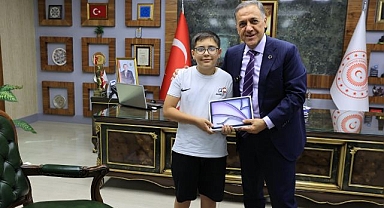 Vali LGS şampiyonlarını ağırladı