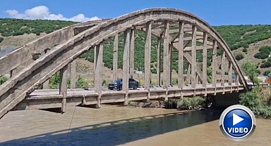 Yıkılma riski bulunan köprünün yenilenmesini istiyorlar