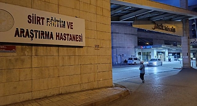 Yolun karşısına geçmeye çalışan kız çocuğuna minibüs çarptı!