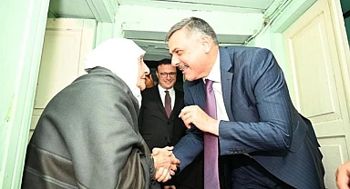 102 yaşındaki Mühibe Nine’ye vefa ziyareti