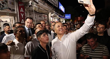 Bakan Yerlikaya esnafla buluştu