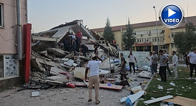 Balıkesir'de 6,1 büyüklüğünde deprem! İstanbul dahil birçok ilde hissedildi