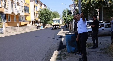  Belediyenin yolları asfaltlama çalışmaları sürüyor