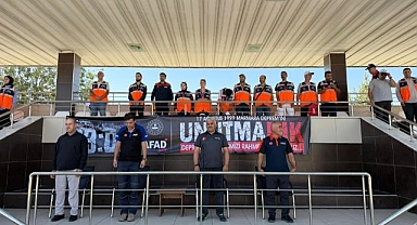 Depremde hayatını kaybedenler anıldı