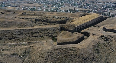  Ecdadın vatanı savunduğu tabyalar ihtişamını koruyor