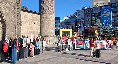 Erzurum'da sağlık çalışanları Gazze için yürüdü