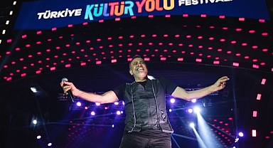 Erzurum Kültür Yolu Festivali Haluk Levent konseriyle başladı