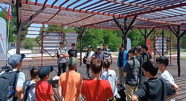 Gençlik kampında buluştular