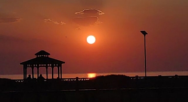 Gün batımı seyirlik bir güzellik sunuyor