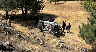 Hafif ticari araç şarampole devrildi: 3 yaralı