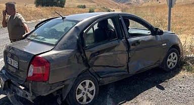 İki otomobil birbirine girdi: 8 yaralı