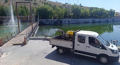 İlaçlama ekipleri iş başında