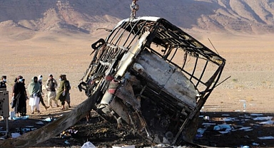 Katliam gibi kaza! Kaçak göçmenler feci şekilde can verdi