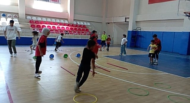 Kort tenisi antrenmanları devam ediyor