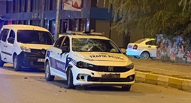 Motosiklet ile polis aracı çarpıştı: 2 ağır yaralı