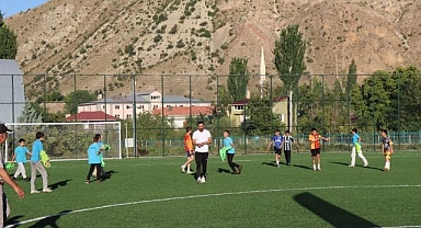 Oltu'da Yaz Kur'an Kursları Futbol Turnuvası sona erdi
