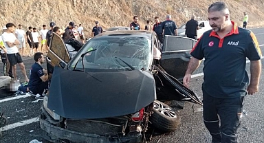 Otomobiller çarpıştı:1'i ağır 6 kişi yaralandı