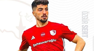 Özgür imzayı attı