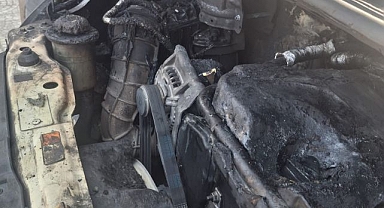 Park halindeki araç küle döndü!