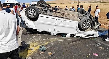 Refüje çarpan araç takla attı!