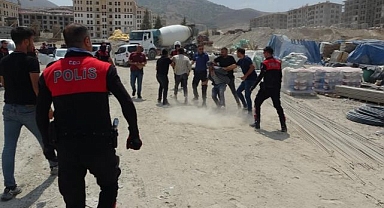 Şantiyede silahlı, bıçaklı kavga: 2'si ağır 7 yaralı