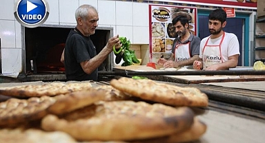 Sıcak havada zorlu 'ekmek' mesaisi   