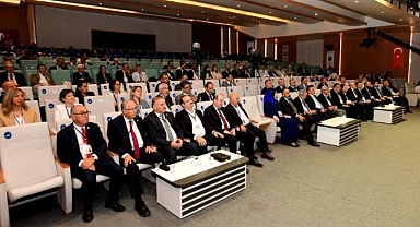 Üniversite hastanelerinin geleceğinin masaya yatırıldı