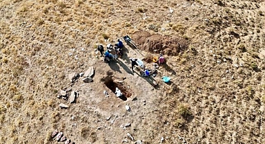 Vali kazı alanında incelemelerde bulundu