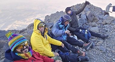 4 günün sonunda zirve dediler