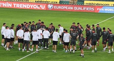 A Milli Futbol Takımı, İspanya maçının hazırlıklarını tamamladı