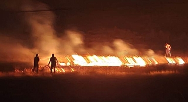 Anız yangınını mahalleliyi korkuttu!