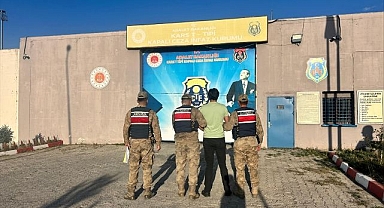Aranan firari hükümlü yakalandı