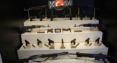 Bir yılda 185 ruhsatsız silah ele geçirildi