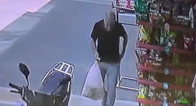 Büfe önünde ilginç hırsızlık