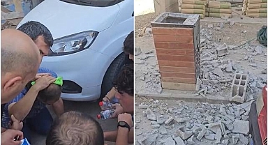 Caddede yürürken kafasına tuğla düştü!