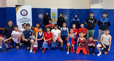 Çocuklar gülsün diye güreş kursu açıldı