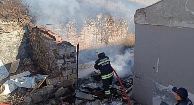 Erzurum'da kömürlük yangını!