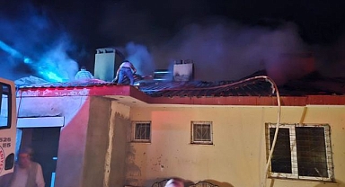 Evde çıkan yangın yürekleri ağza getirdi!