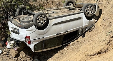 Hafif ticari araç uçuruma yuvarlandı: 1 ölü, 4 yaralı